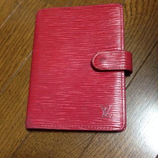 ルイヴィトン(LOUIS VUITTON)のルイヴィトン✨本物✨エピ アジェンダ(モバイルケース/カバー)