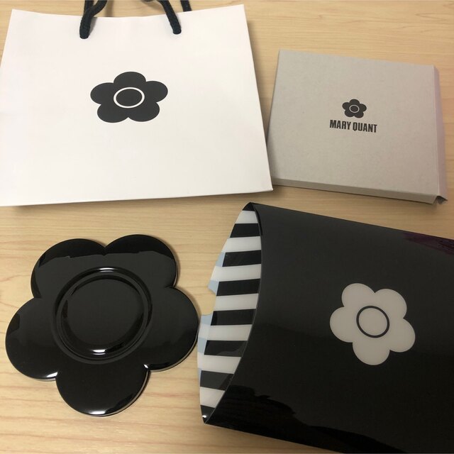 MARY QUANT(マリークワント)のマリークワント　コンパクトミラー レディースのファッション小物(ミラー)の商品写真