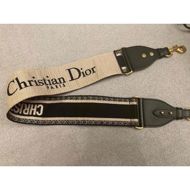 Dior(ディオール)のDior ショルダーストラップ レディースのバッグ(ショルダーバッグ)の商品写真