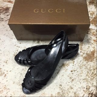 グッチ(Gucci)のGUCCI フロントGGロゴ ラバーシューズ NERO(ブラック)(サンダル)