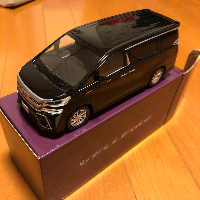 トヨタ ヴェルファイア ハイブリッド非売品ミニカー-