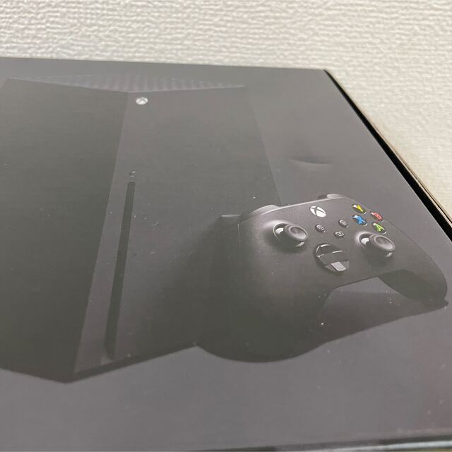 Xbox(エックスボックス)のXbox Series X  RRT-00015 新品未開封 エンタメ/ホビーのゲームソフト/ゲーム機本体(家庭用ゲーム機本体)の商品写真