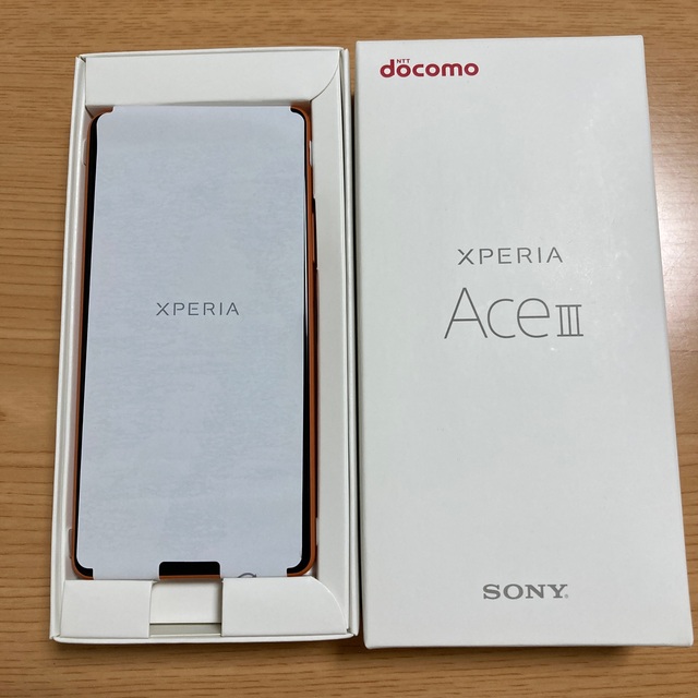 Xperia(エクスペリア)のSONY Xperia Ace III SO-53C ブリックオレンジ スマホ/家電/カメラのスマートフォン/携帯電話(スマートフォン本体)の商品写真