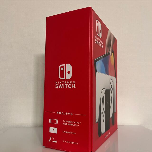 Nintendo Switch(ニンテンドースイッチ)の新品　10/30購入Nintendo Switch 有機EL ホワイト 本体 エンタメ/ホビーのゲームソフト/ゲーム機本体(家庭用ゲーム機本体)の商品写真