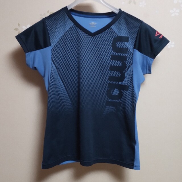 UMBRO(アンブロ)の中古　Umbro　テニスウェア　レディース　Ｌ スポーツ/アウトドアのテニス(ウェア)の商品写真