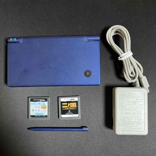 ニンテンドーDS(ニンテンドーDS)のDSi メタリックブルーとソフト２本のセット(携帯用ゲーム機本体)