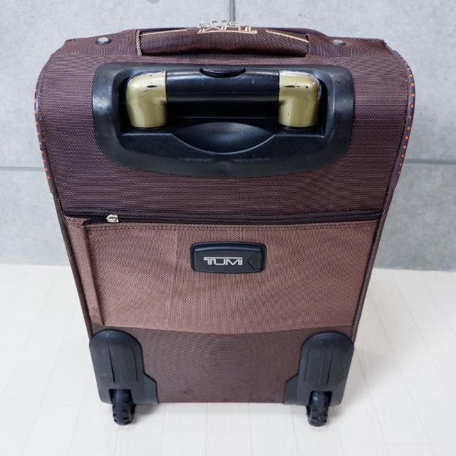 TUMI(トゥミ)のTUMI　トゥミ　キャリーケース　スーツケース　35L　ブラウン　ナイロン メンズのバッグ(トラベルバッグ/スーツケース)の商品写真