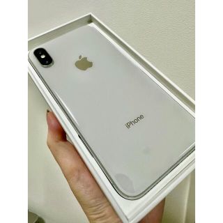 アップル(Apple)のiPhone X本体　64GB SIMロック解除済み　シルバー(スマートフォン本体)