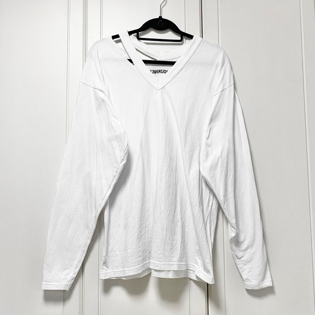 EMODA(エモダ)のEMODA エモダ　スリットネックボーイ ロンT  ホワイト レディースのトップス(Tシャツ(長袖/七分))の商品写真
