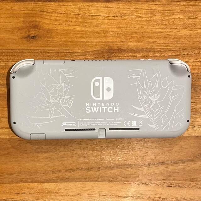 【値下げしました】Nintendo Switch Lite ザシアン・ザマゼンタ 2