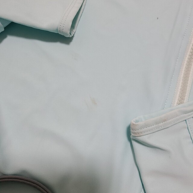 ラッシュガード　UV レディースの水着/浴衣(その他)の商品写真