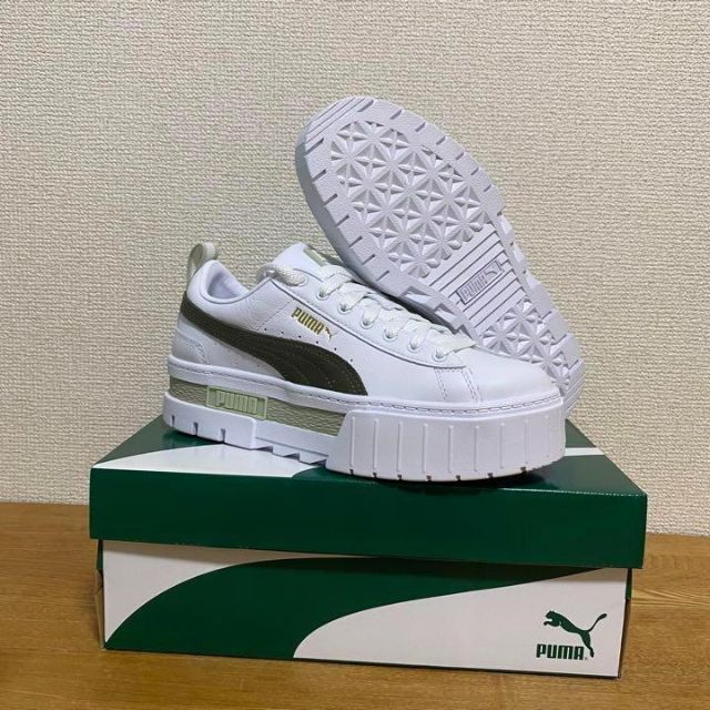 PUMA(プーマ)の24.5cm【新品】プーマ メイズ レザー 厚底 ベージュ レディースの靴/シューズ(スニーカー)の商品写真