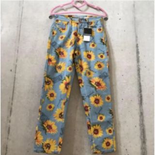 ジョイリッチ(JOYRICH)の★JOYRICH★ボーイフレンド デニム パンツ ジーンズ ひまわり 海外S(デニム/ジーンズ)