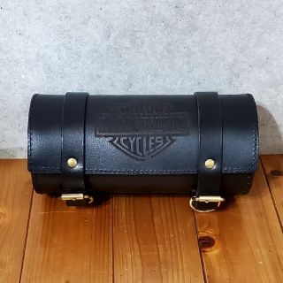 ハーレーダビッドソン(Harley Davidson)のツールバッグ Harley ロゴ レーザー彫刻 本革製 黒 丸型 サイドバッグ(工具)