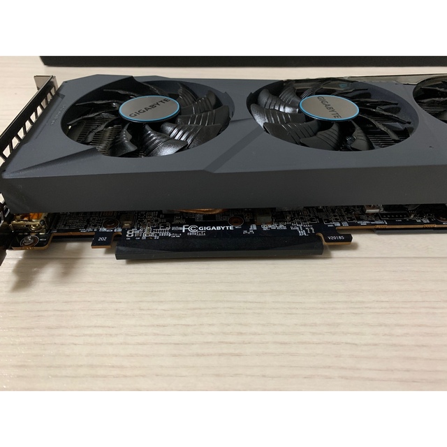 GIGABYTE Radeon RX 6600 XT  スマホ/家電/カメラのPC/タブレット(PCパーツ)の商品写真