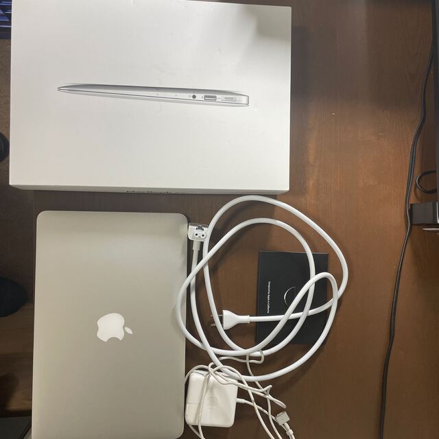 【期間限定値下げ】2014 MacBookAir MD711J/B【動作確認済】