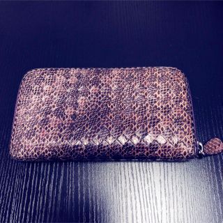 ボッテガヴェネタ(Bottega Veneta)のボッテガヴェネタ イントレチャート ラウンド 長財布 パイソン パープル(財布)