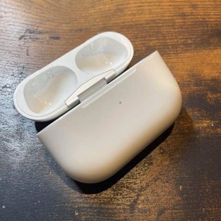 アップル(Apple)の【純正】AirPods pro 充電ケースのみ 7(ヘッドフォン/イヤフォン)