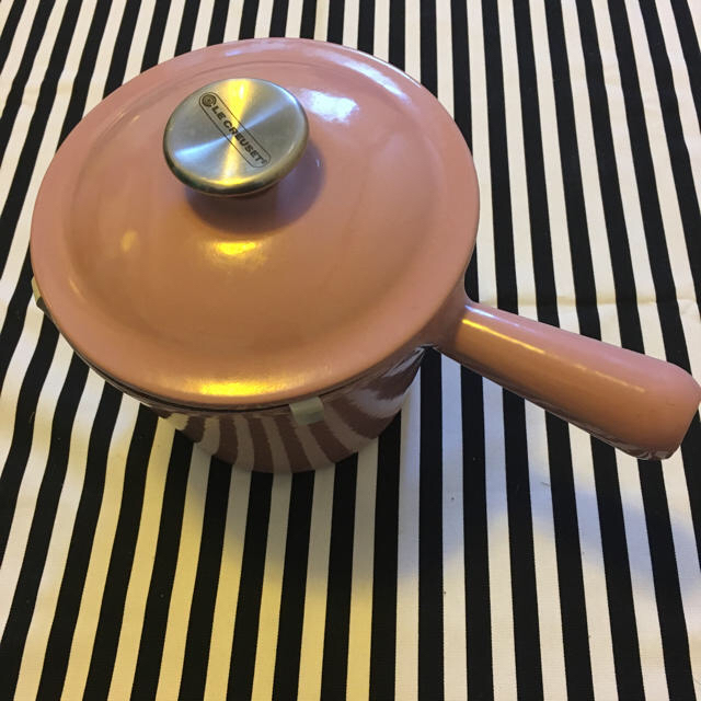 LE CREUSET(ルクルーゼ)のルクルーゼ 鍋 インテリア/住まい/日用品のキッチン/食器(鍋/フライパン)の商品写真