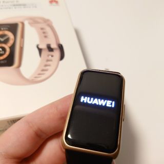 ファーウェイ(HUAWEI)のHUAWEI Band 6　美品(腕時計)