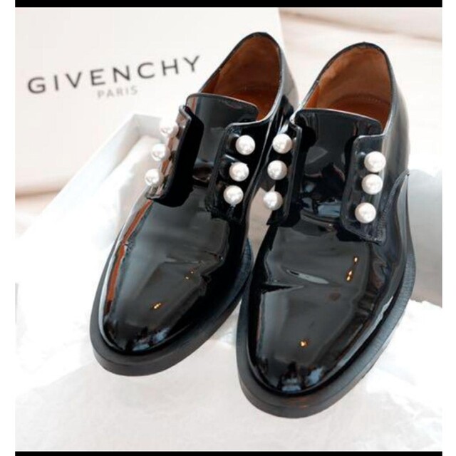 祝日限お値下げ★本物GIVENCHY パール付き ローファー ★35　black | フリマアプリ ラクマ