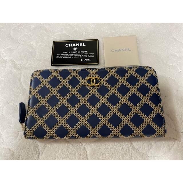 CHANEL(シャネル)のお値下げ　希少品　正規品　CHANEL 長財布 レディースのファッション小物(財布)の商品写真