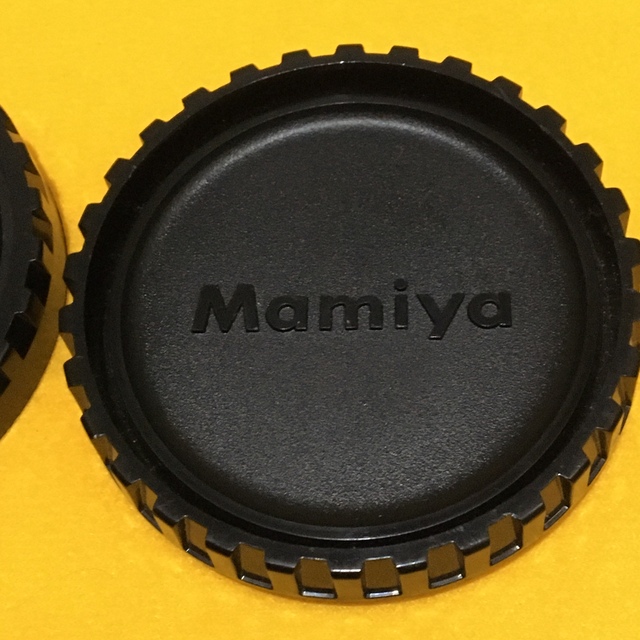 USTMamiya(マミヤ)のMAMIYA 645 マミヤ645 ボディキャップ & レンズリアキャップ スマホ/家電/カメラのカメラ(フィルムカメラ)の商品写真