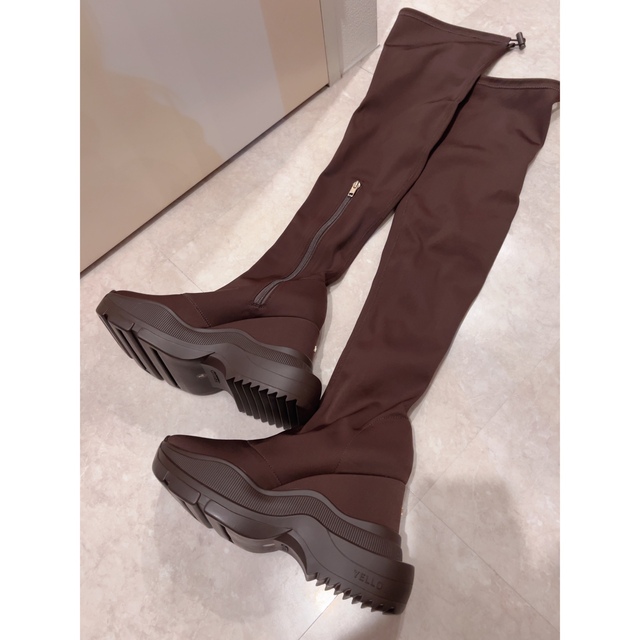 EMODA(エモダ)の新品 YELLO 厚底スニーカーブーツ ブラウン レディースの靴/シューズ(ブーツ)の商品写真