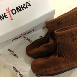 ミネトンカ(Minnetonka)のMINNETONKA ミネトンカ フリンジブーツ(ブーツ)