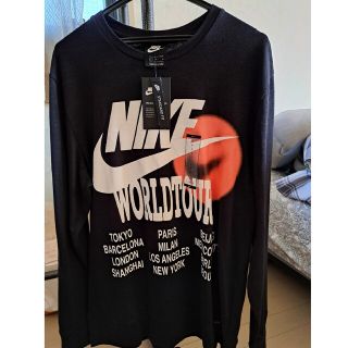 ナイキ(NIKE)の新品未使用　NIKE　長袖Tシャツ(Tシャツ/カットソー(七分/長袖))