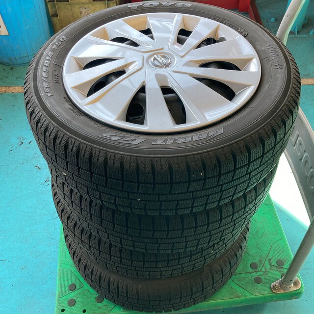 スタッドレスタイヤ　軽自動車用　155/65R14 8分溝