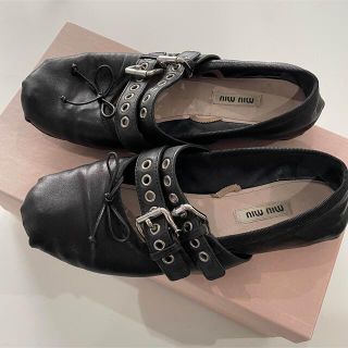 ミュウミュウ バレエシューズ(レディース)の通販 400点以上 | miumiuの ...