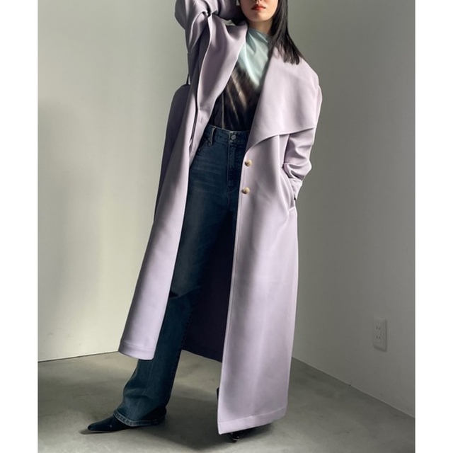 BIG COLLAR TUCK SHOULDER COAT