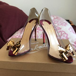 クリスチャンルブタン(Christian Louboutin)の新品同様 ルブタン＊クリアリボンパンプス 35(ハイヒール/パンプス)