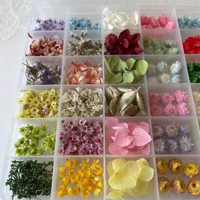 小さな花材詰め合わせ 加工花材入り レジン アクセサリー Xmas
