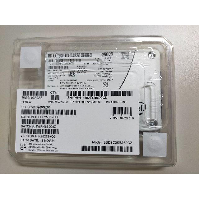 インテル® SSD D3-S4520 シリーズ 960GB 1個 インテル® SSD D3-S4520 シリーズ 960GB 1個