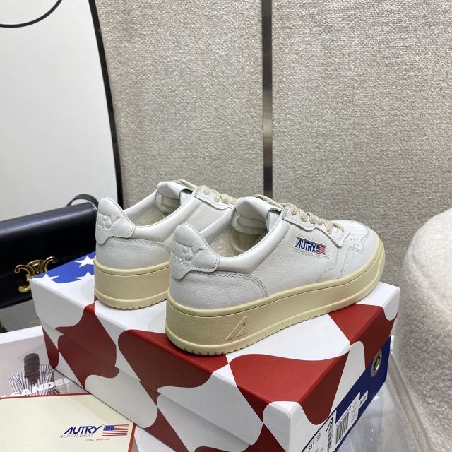 豊富な通販 【新品/未使用】AUTRY MEDALIST 1 LOW オートリー