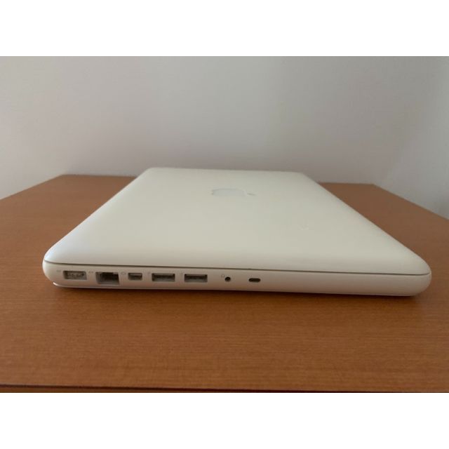 Apple(アップル)の本日限A616MacBook13白 SSD240 Office365 Win11 スマホ/家電/カメラのPC/タブレット(ノートPC)の商品写真