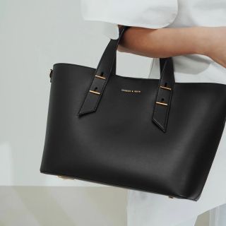 チャールズアンドキース(Charles and Keith)のチャールズアンドキース(ハンドバッグ)