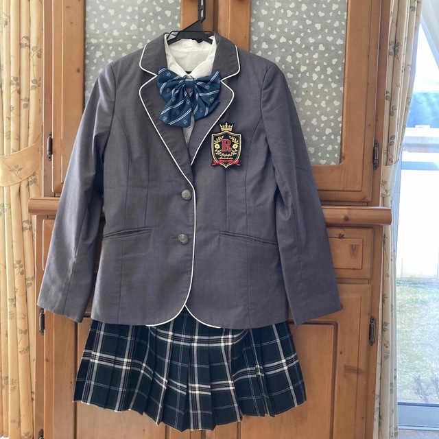 repipi armario(レピピアルマリオ)のレピピアルマリオ　小学校卒業式スーツ キッズ/ベビー/マタニティのキッズ服女の子用(90cm~)(ドレス/フォーマル)の商品写真