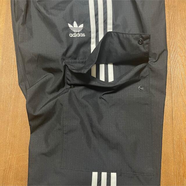 adidas ナイロン パンツ未使用品　(M) メンズのパンツ(その他)の商品写真