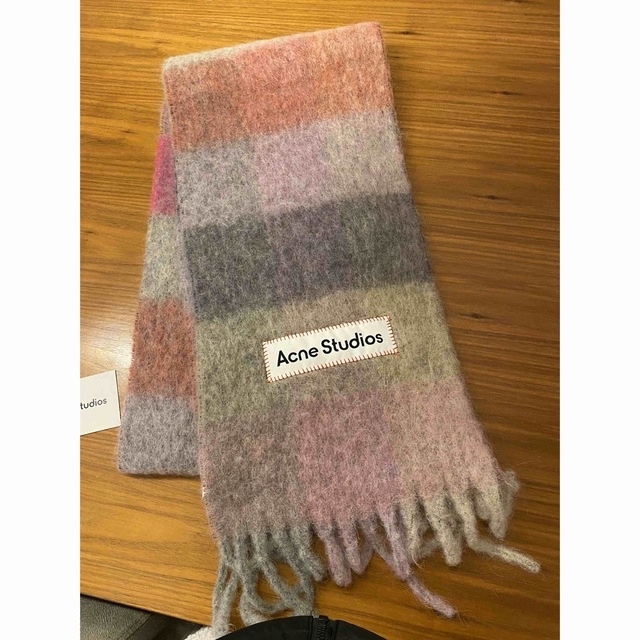 Acne Studios(アクネストゥディオズ)のアクネスタジオ　マフラー　専用！！ レディースのファッション小物(マフラー/ショール)の商品写真