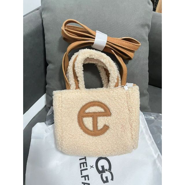 UGG×Telfar 限定 コラボ ブランケット UGG テルファー
