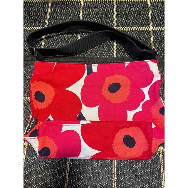 marimekko(マリメッコ)のmarimekko マリメッコウニッコバック レディースのバッグ(ショルダーバッグ)の商品写真