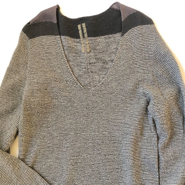 Rick Owens - リックオウエンス 深Vネック細ボーダーバイアスロング 販売激安 未使用 リックオウエンス ニット パターンボーダー サイズXS ニット/セーター