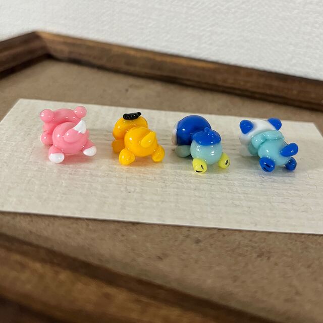 ポケモン(ポケモン)の3dネイルパーツ　オーダー【ゆるかわフェイス　ポケモン　寝そべりパーツ】 コスメ/美容のネイル(デコパーツ)の商品写真