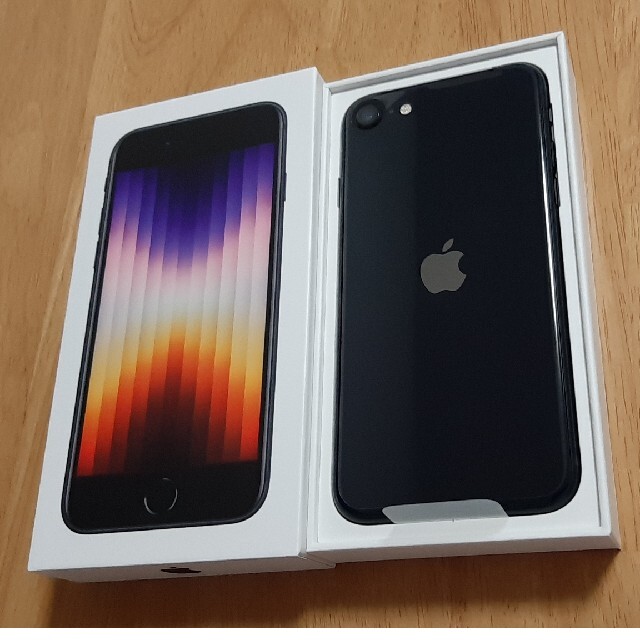 新品 iPhone SE 第3世代 (SE3) 黒 64 G SIMフリー 新品 iPhone SE 第3世代 (SE3) 黒 64 G SIMフリー