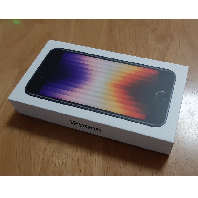新品 iPhone SE 第3世代 (SE3) 黒 64 G SIMフリー 新品 iPhone SE 第3世代 (SE3) 黒 64 G SIMフリー