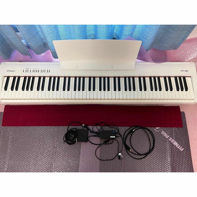 Roland(ローランド)のRoland ローランド FP-30 ホワイト 電子ピアノ 中古美品 楽器の鍵盤楽器(電子ピアノ)の商品写真