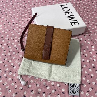 輸入品日本向け 【即日発送】LOEWE ロエベ 三つ折り財布 ウォレット ...